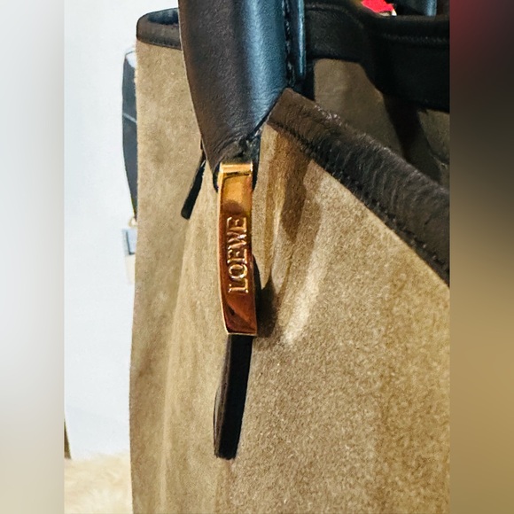 💎 LOEWE TOTE BAG w/ POUCH COWHIDE LEATHER SIZE H 14.74 X L 14” Drop 5.5” - Picture 10 of 13